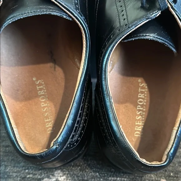 Black Leather Oxford Shoes with Polished Finish - Picture 3 of 5